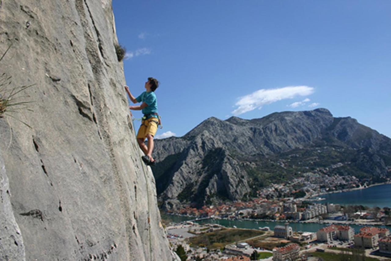 Apartman Gusar -Top Position, Close To The Center And The Beach, Fully Equipped Omiš Kültér fotó
